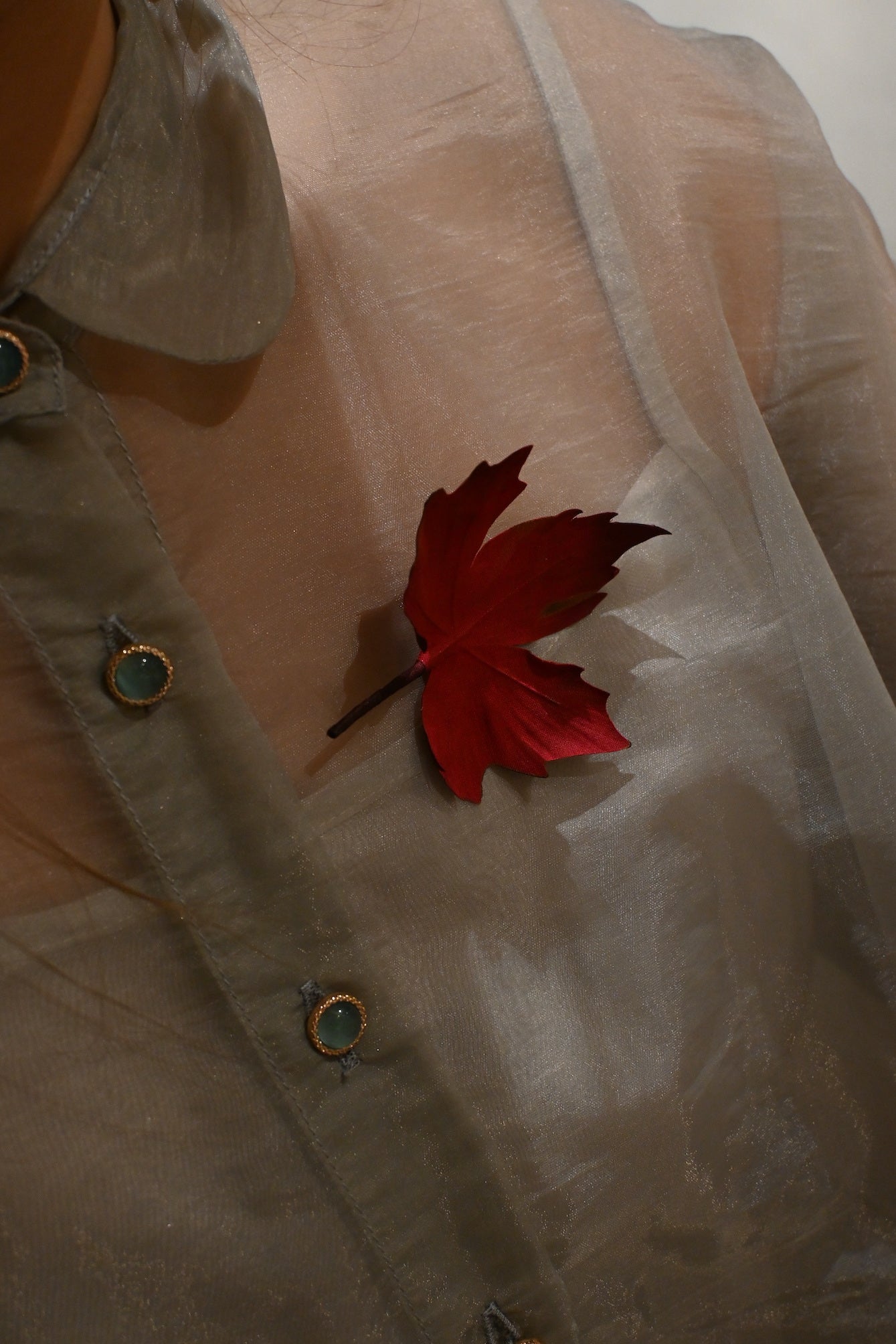 落葉｜紅葉心口針