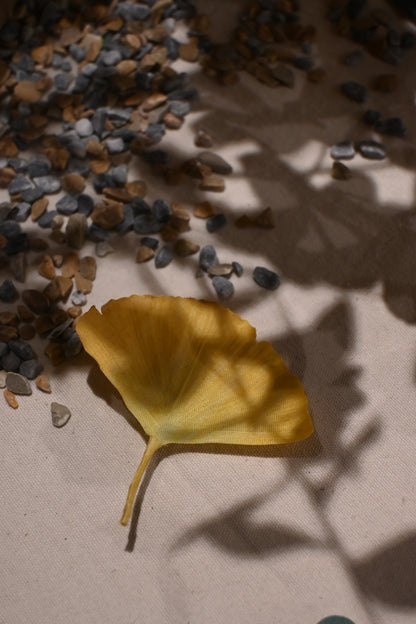 銀杏心口針／髮夾班