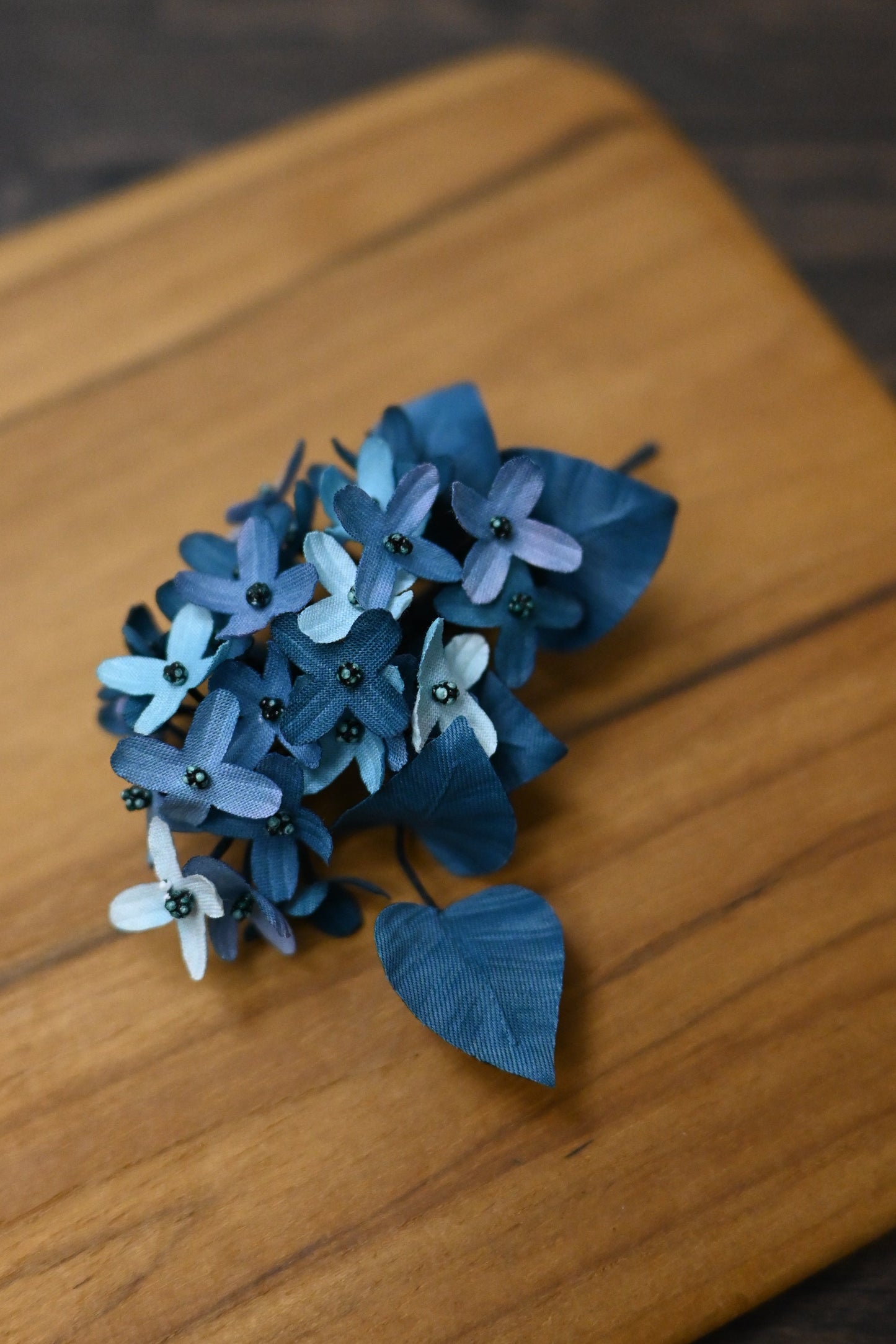 琉璃｜丁香心口針