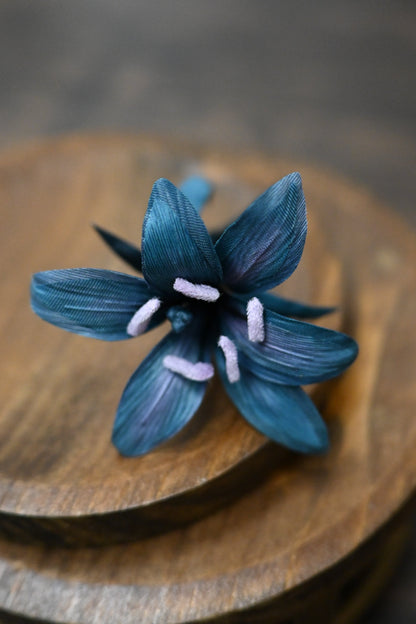 琉璃｜高砂百合心口針