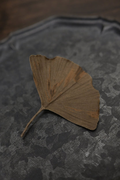 天然染｜銀杏心口針