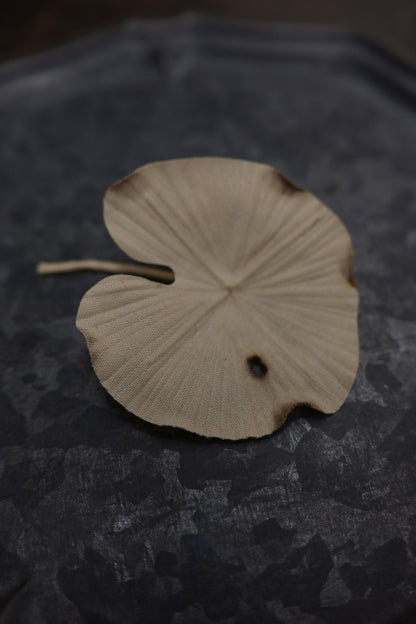 天然染｜荷葉心口針