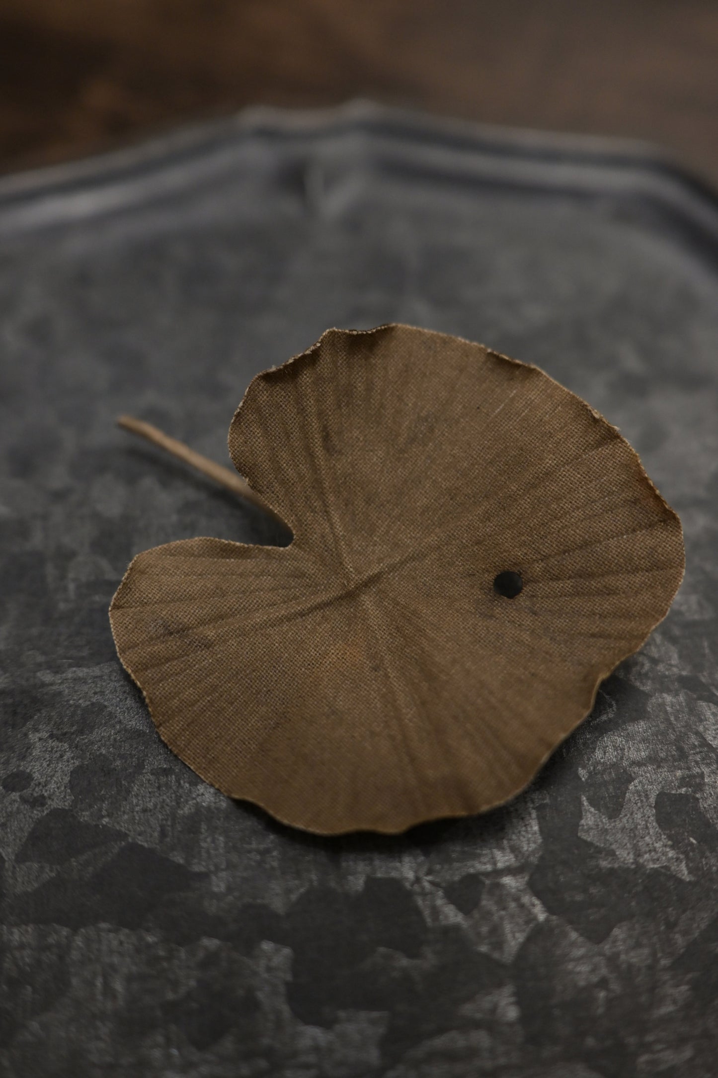 天然染｜荷葉心口針