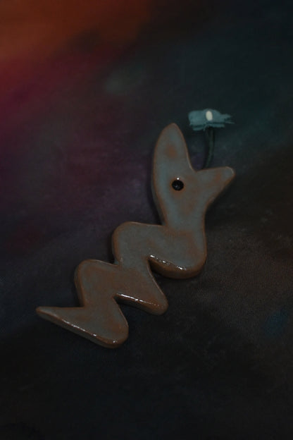 蛇仔明｜陶瓷心口針