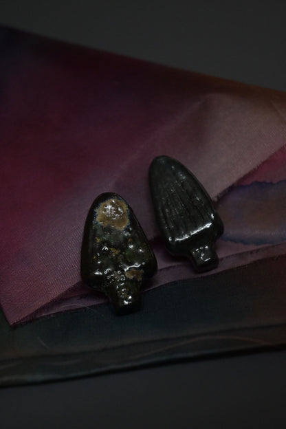 小樹｜陶瓷心口針