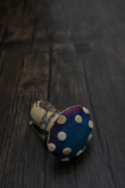 毒蠅傘｜藍色小毒菇｜心口針