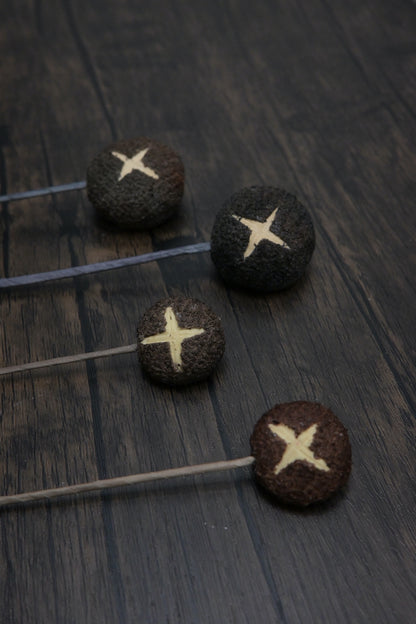 冬菇書籤｜荒廢書本會長菇