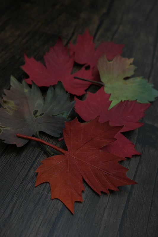 落葉｜紅葉心口針