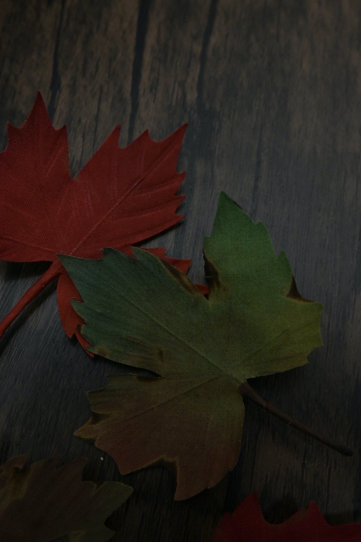 落葉｜紅葉心口針