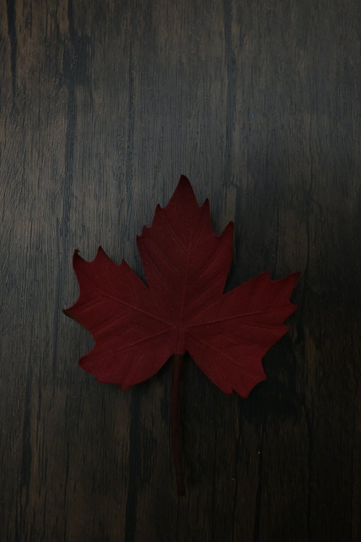 落葉｜紅葉心口針