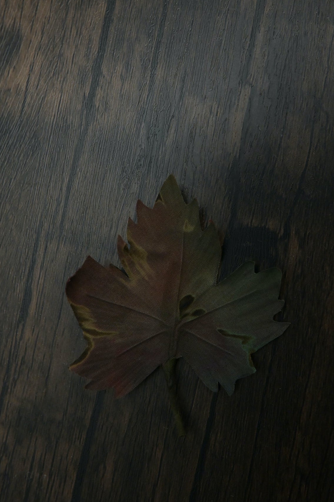 落葉｜紅葉心口針