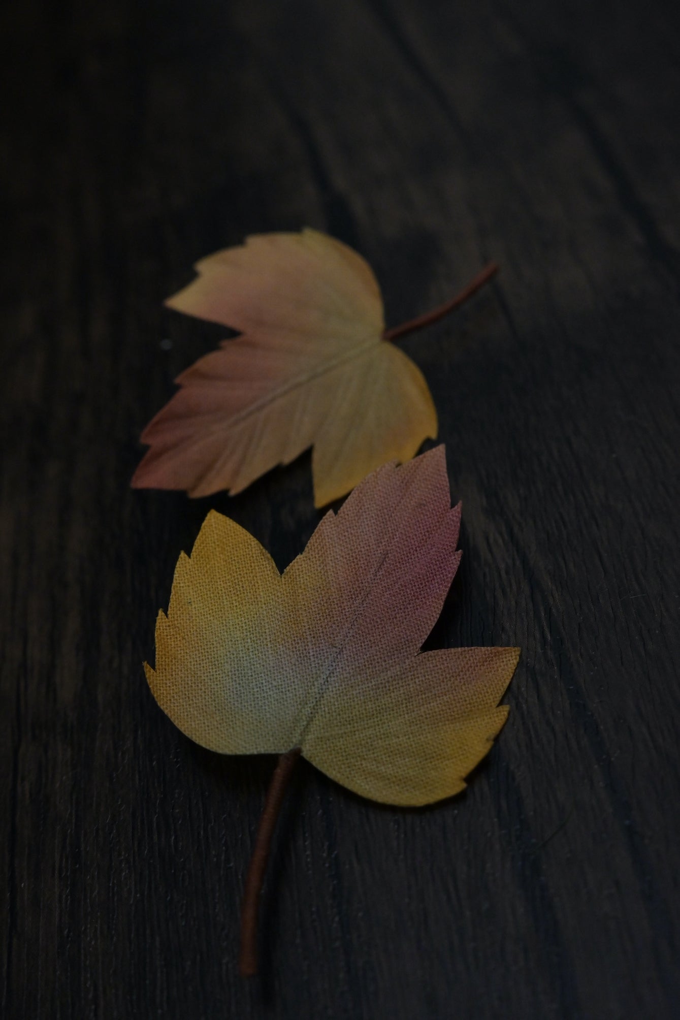 落葉｜小葡萄葉心口針