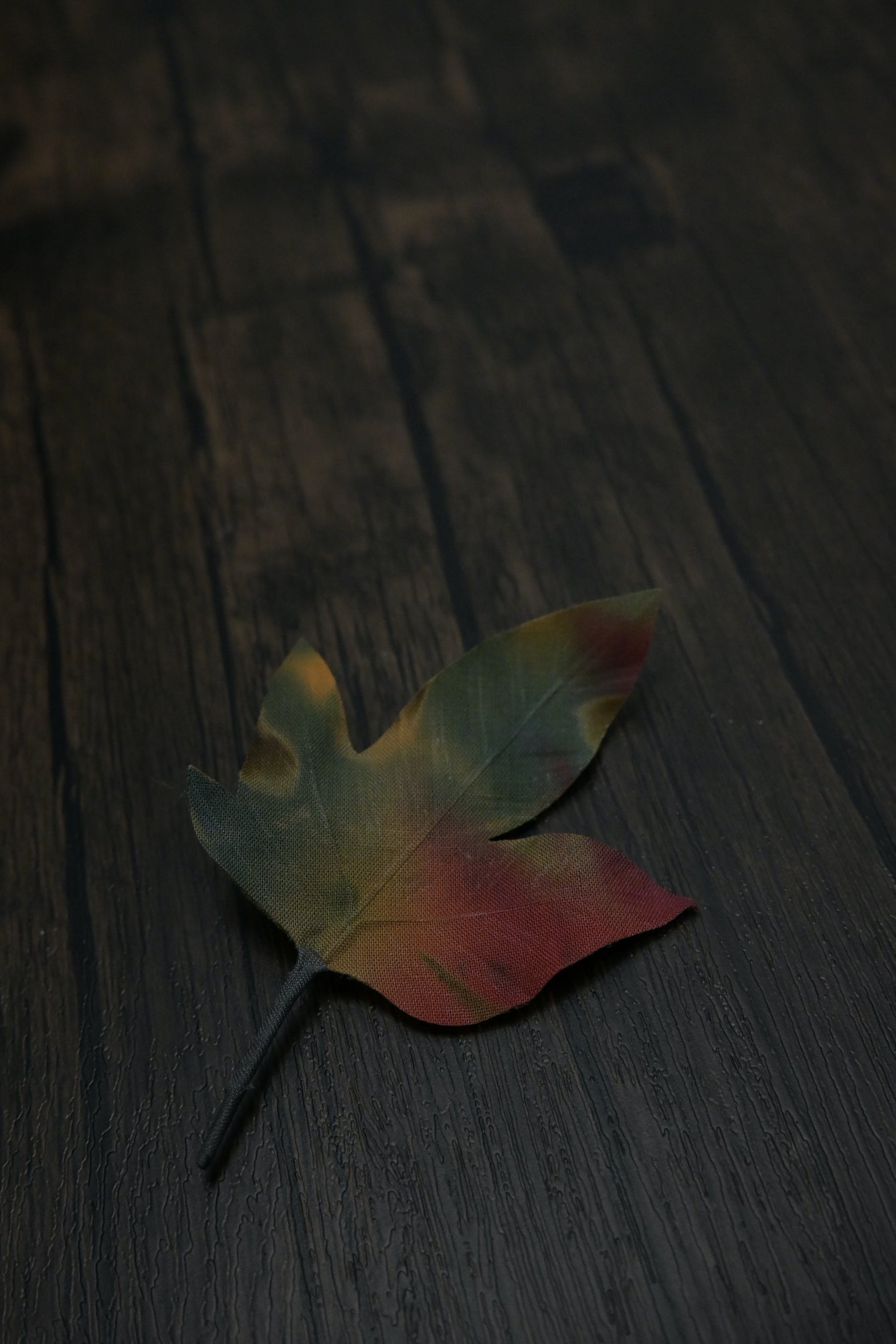 落葉｜葡萄葉心口針