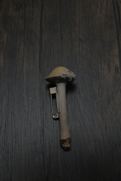 森林小毒菇｜心口針