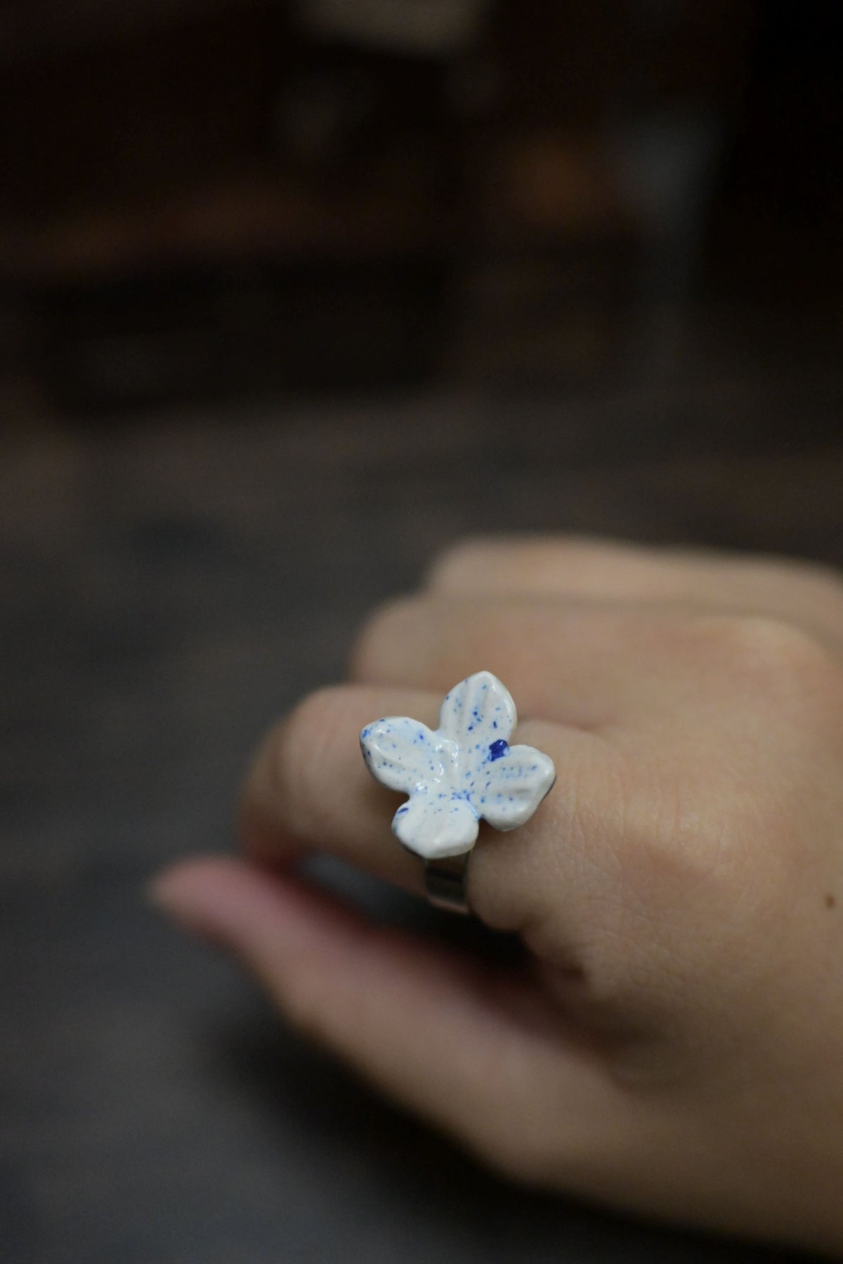 一輪花咲｜繡球花瓣戒指｜菱向花瓣