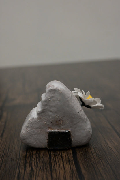 午餐便當｜咬一口飯糰｜陶瓷公仔
